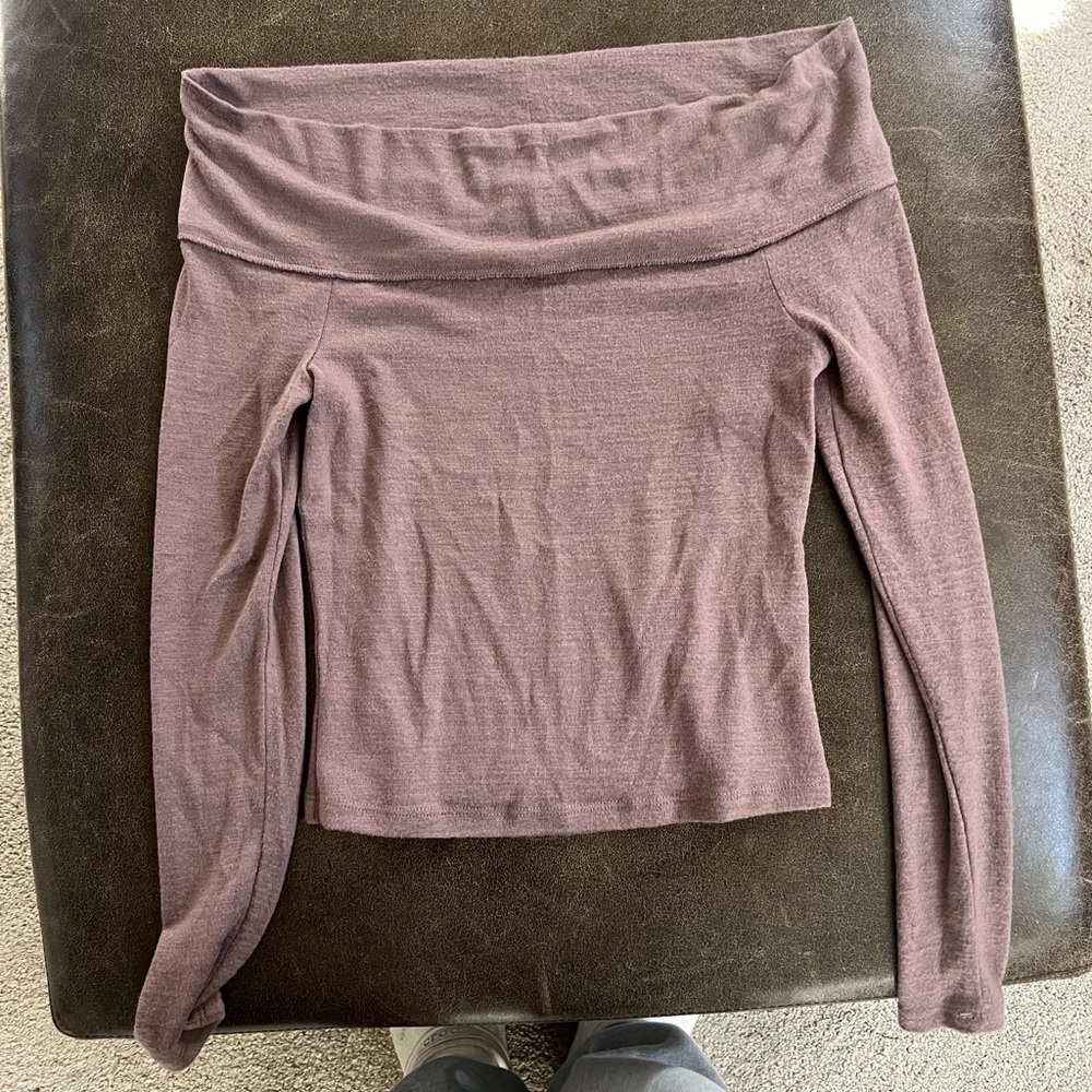 NWT Abercrombie & Fitch off the shoulder sweater - Picture 3 of 4